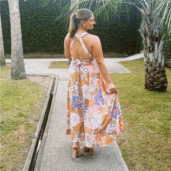 Petal & Pup Newell Dress Size M - Picture 11 of 11